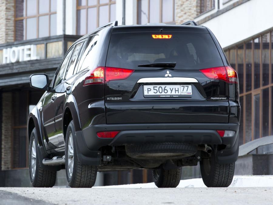  Mitsubishi Pajero Sport 2013 года  (фото 2 из 34)